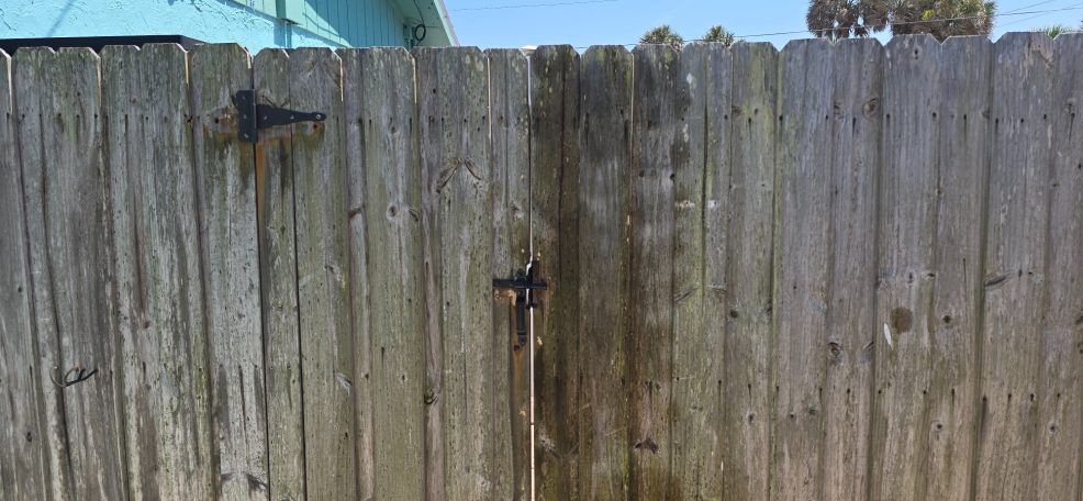 Fence Pressure Wash Fence restoration